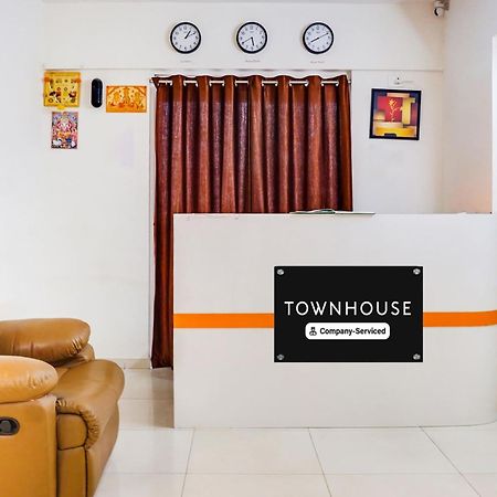 Super Townhouse Lohegaon Near Pune Airport Formerly Landmark Regency Lohogaon Extérieur photo