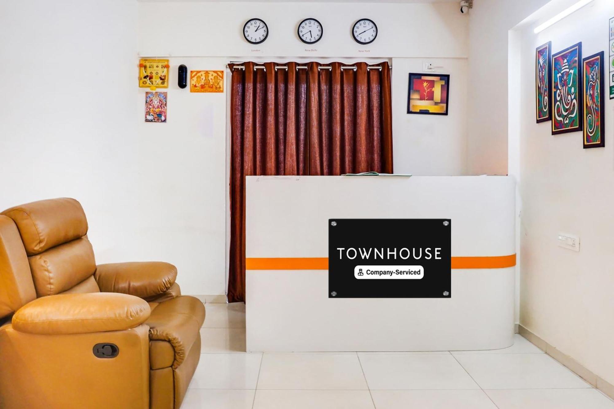 Super Townhouse Lohegaon Near Pune Airport Formerly Landmark Regency Lohogaon Extérieur photo