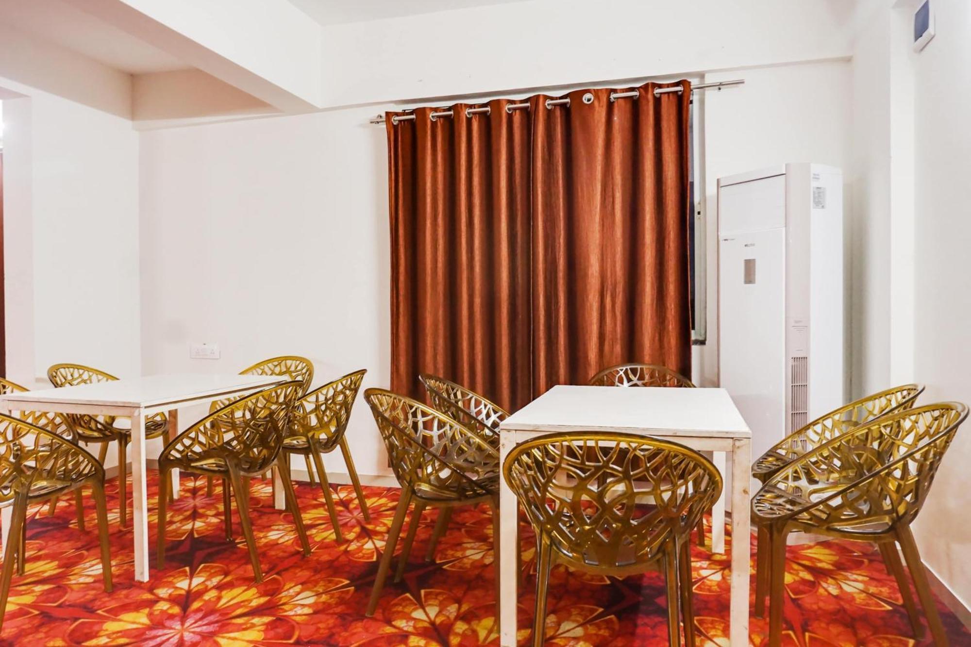 Super Townhouse Lohegaon Near Pune Airport Formerly Landmark Regency Lohogaon Extérieur photo