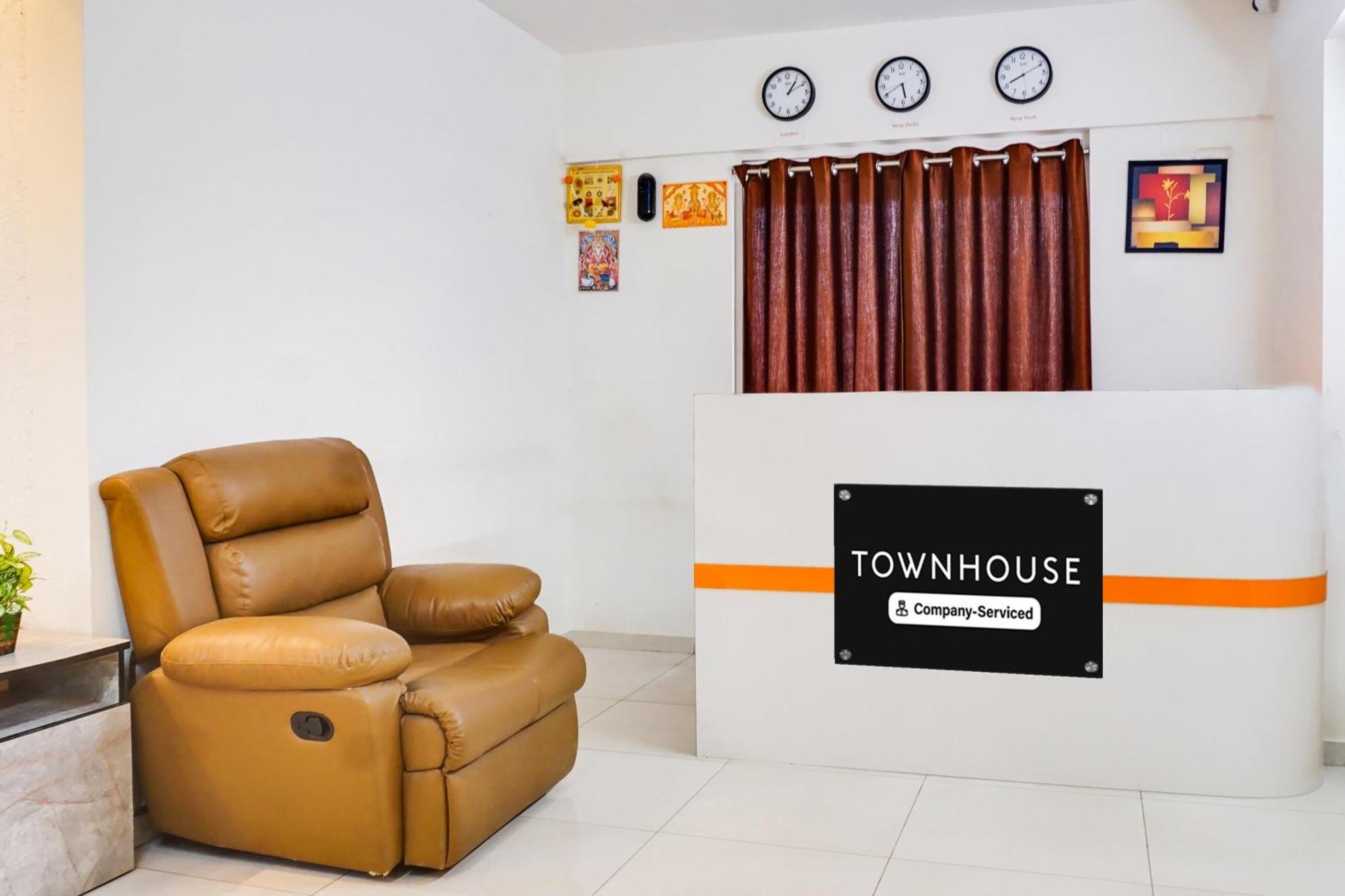 Super Townhouse Lohegaon Near Pune Airport Formerly Landmark Regency Lohogaon Extérieur photo