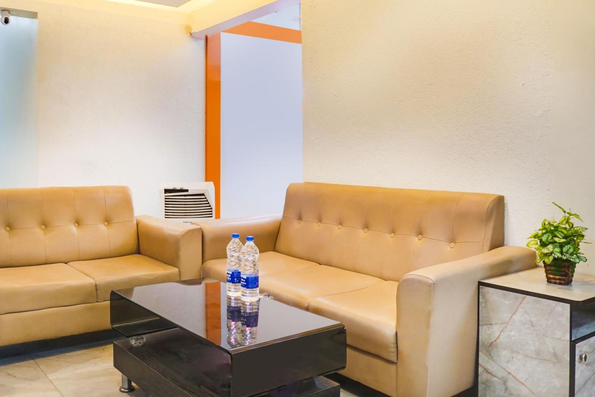 Super Townhouse Lohegaon Near Pune Airport Formerly Landmark Regency Lohogaon Extérieur photo