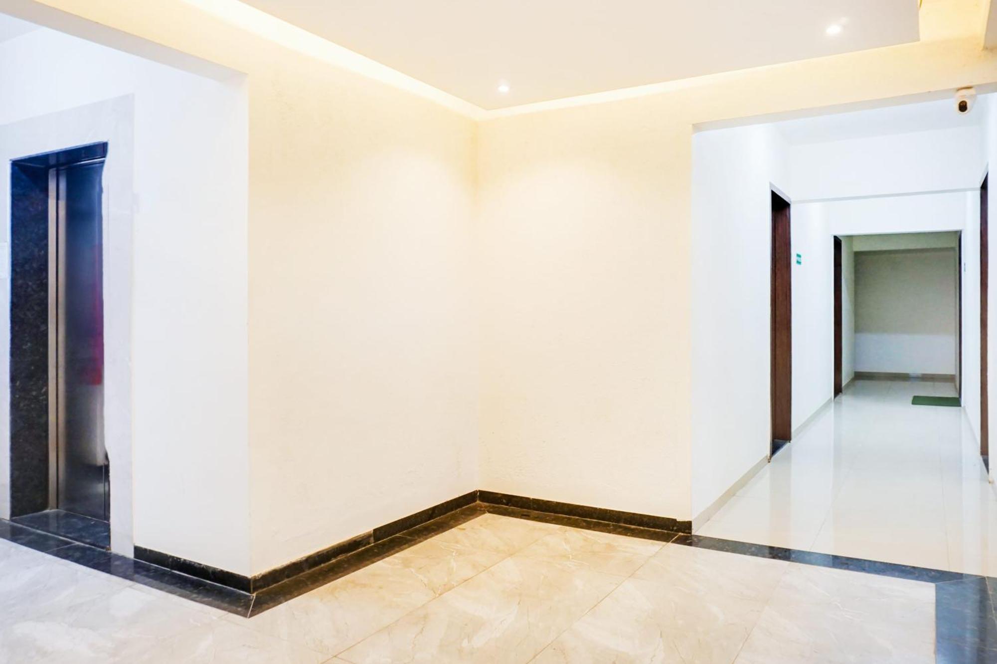 Super Townhouse Lohegaon Near Pune Airport Formerly Landmark Regency Lohogaon Extérieur photo